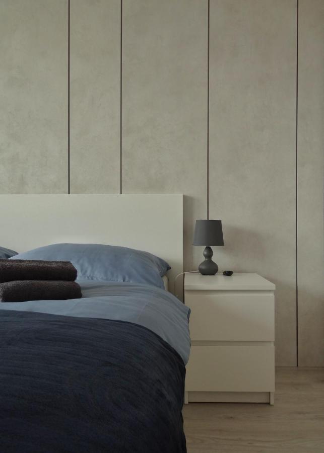 Top Urban Apartment - Free Parking, Green Energy, Modern Style Bratislava Luaran gambar